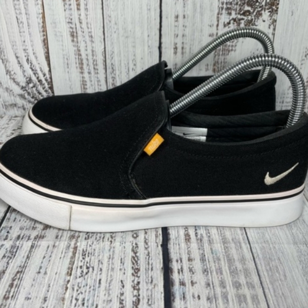 Nike Court Royale AC Womens Black Canvas Slip On Sneakers Rare Retro